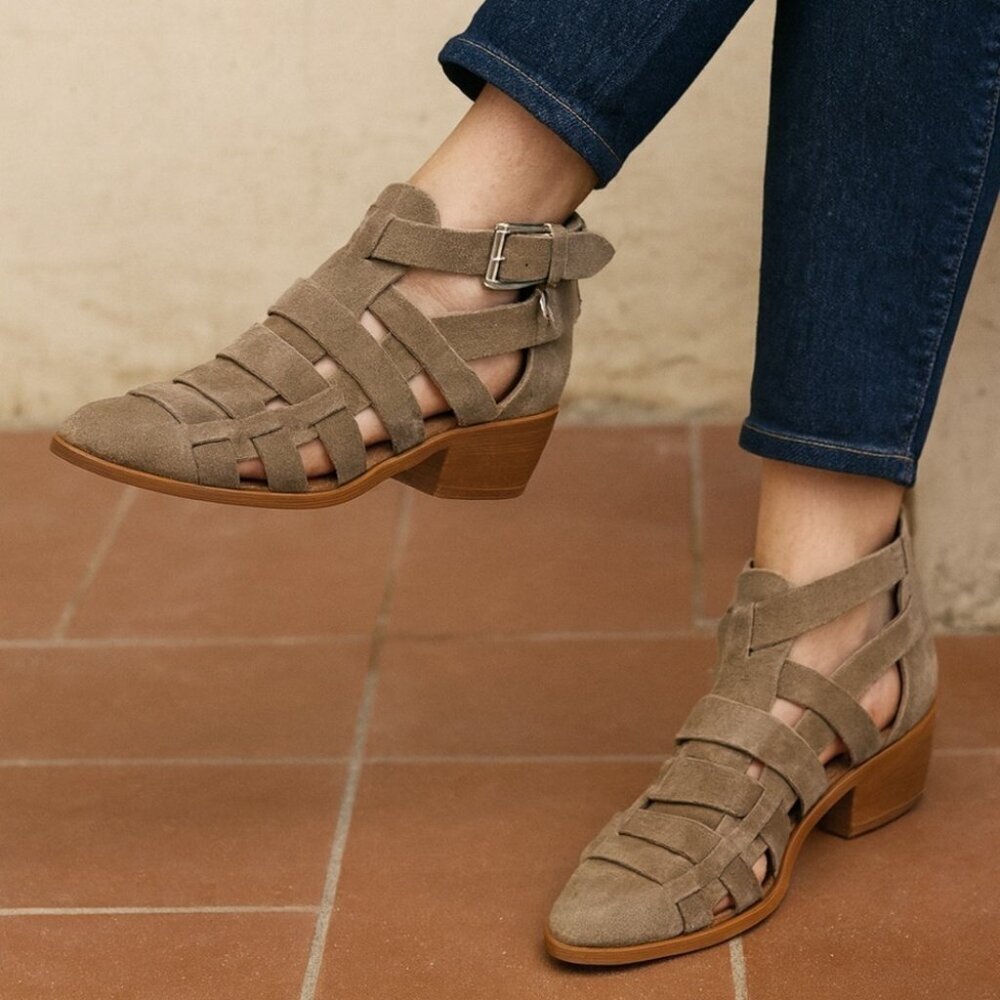 House of Harlow Taupe Suede Woven Buckle Strap Shoes Size 38 Contemporary Boho